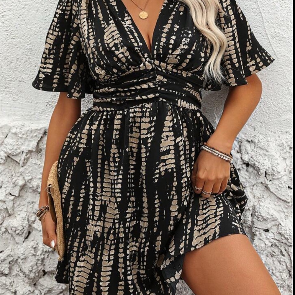 Shein Elegant Black and Cream Women's Dress